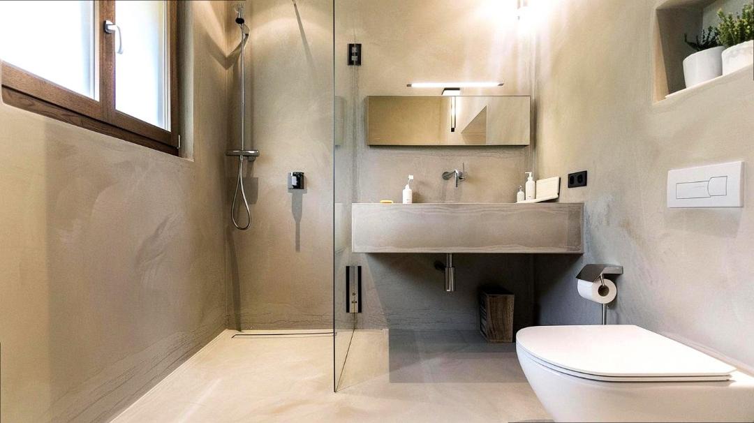 Photo of Bathroom in Fira