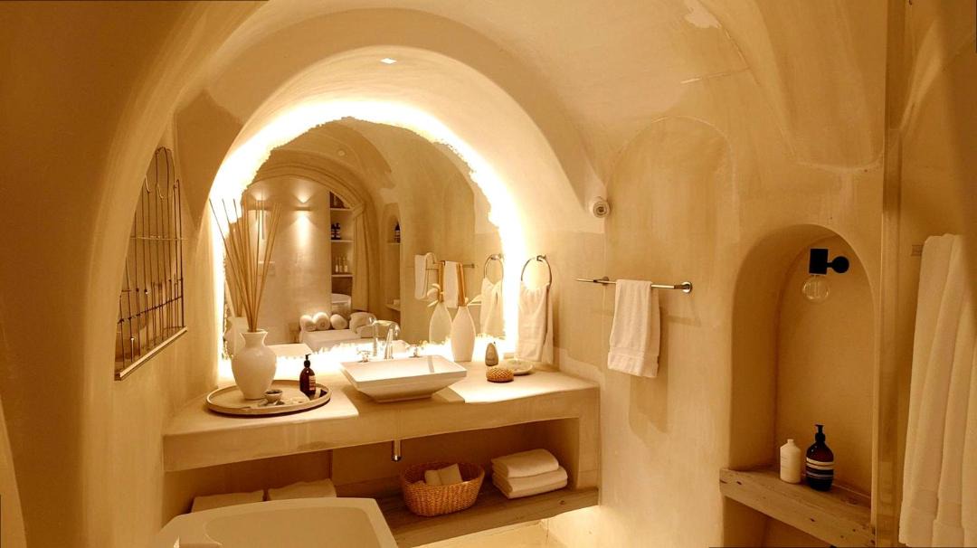 Photo of Bathroom in Fira