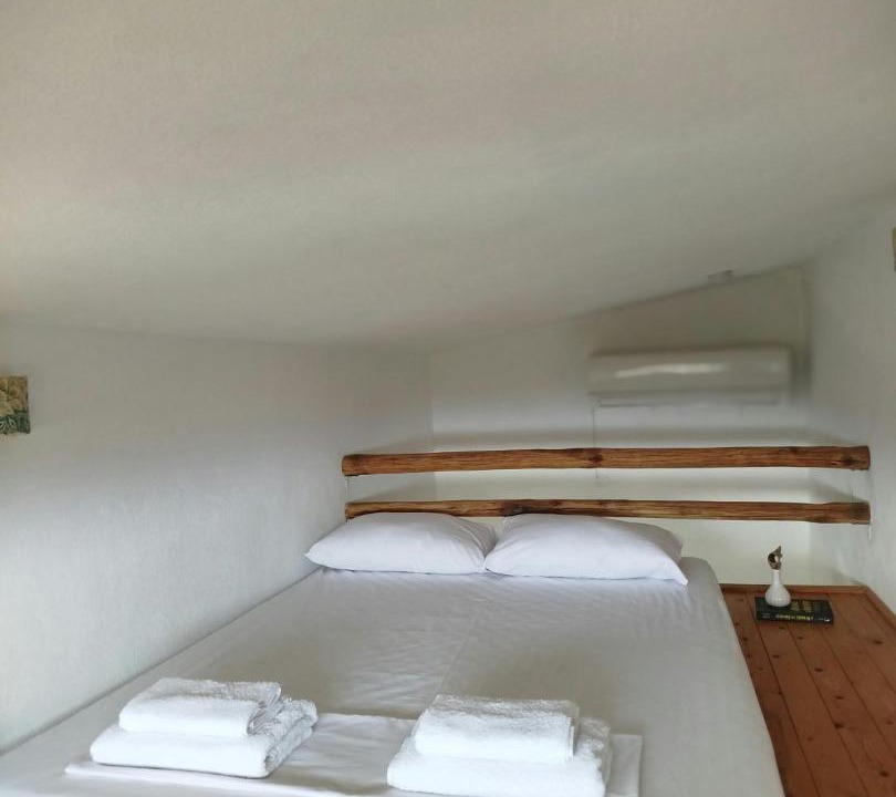 Photo of Bedroom in Kokkinon Neron