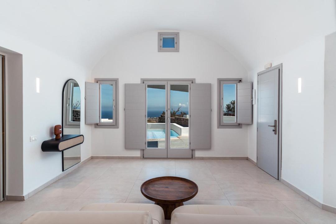 Photo of Others in Fira