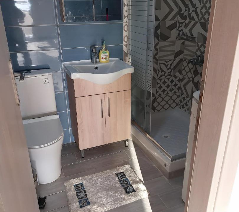 Photo of Bathroom in Menidion