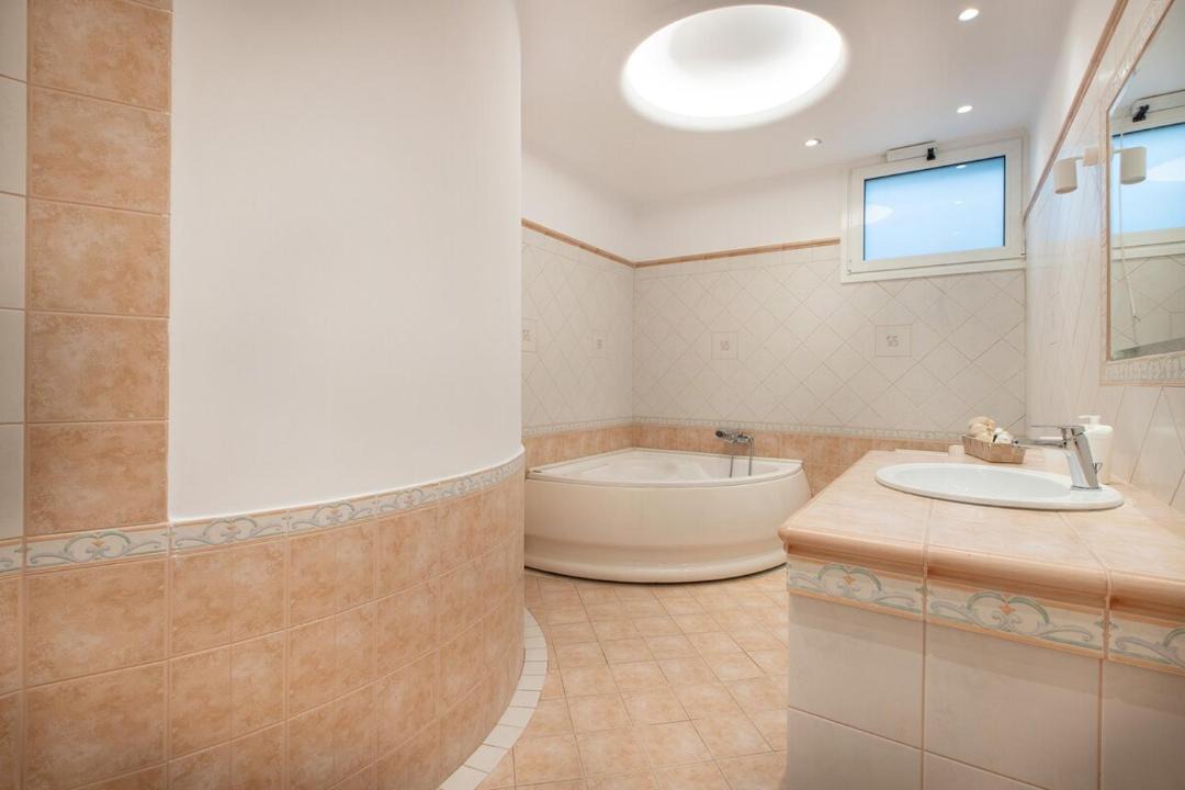 Photo of Bathroom in Agii Theodori