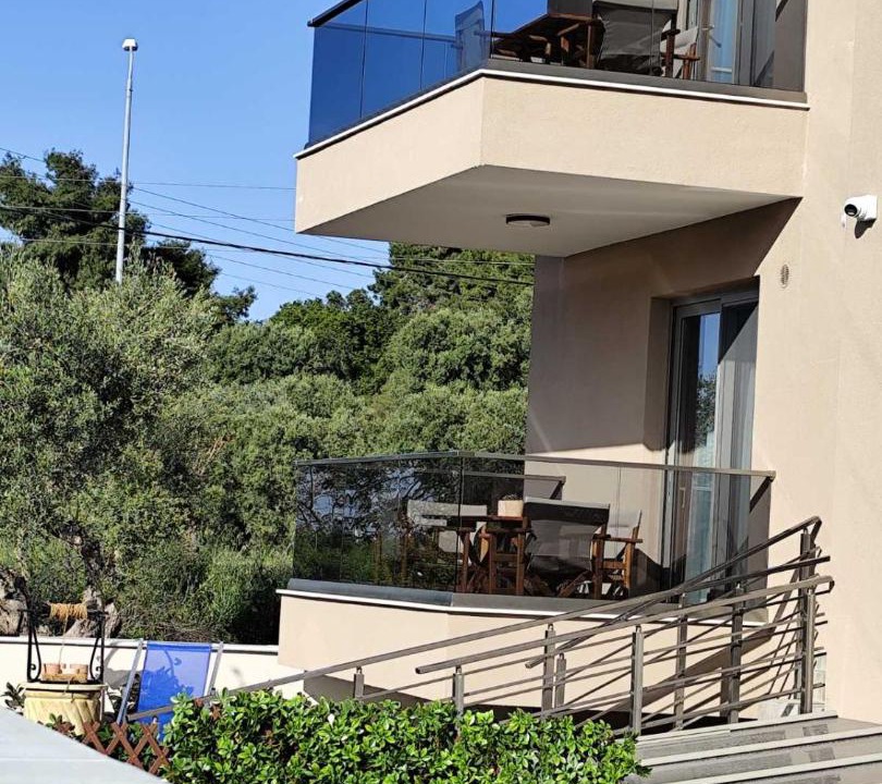 Photo of Patio Balcony in Polichrono