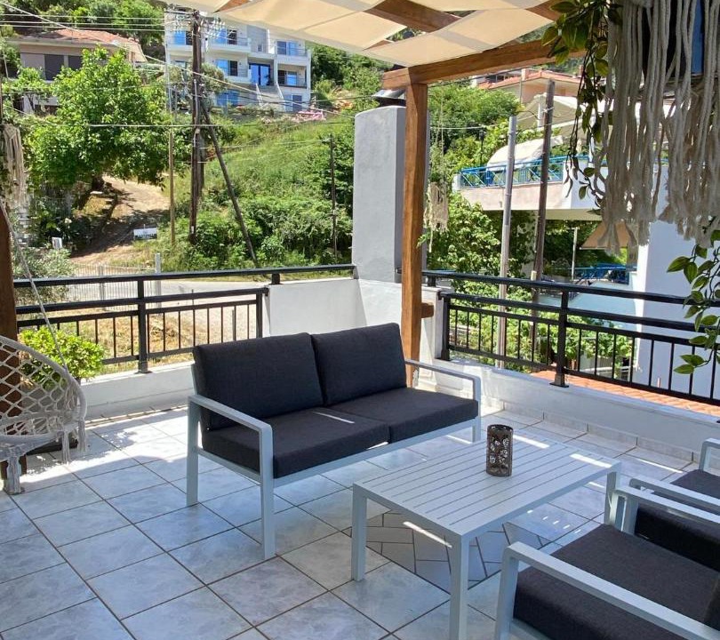 Photo of Patio Balcony in Chrisi Akti