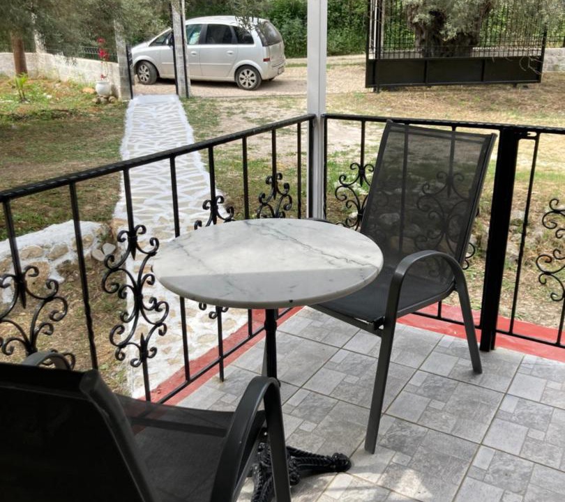Photo of Patio Balcony in Mikros Gialos