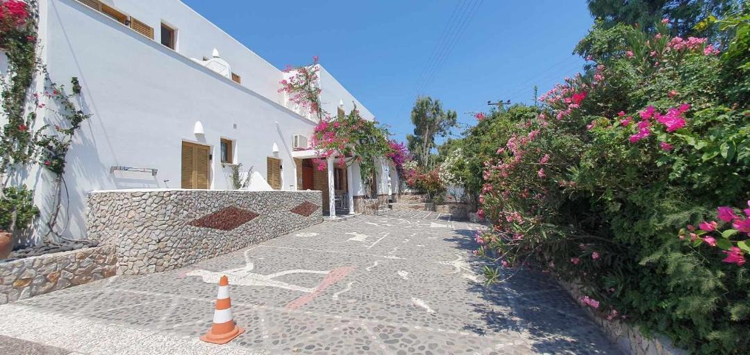 Photo of Others in Fira