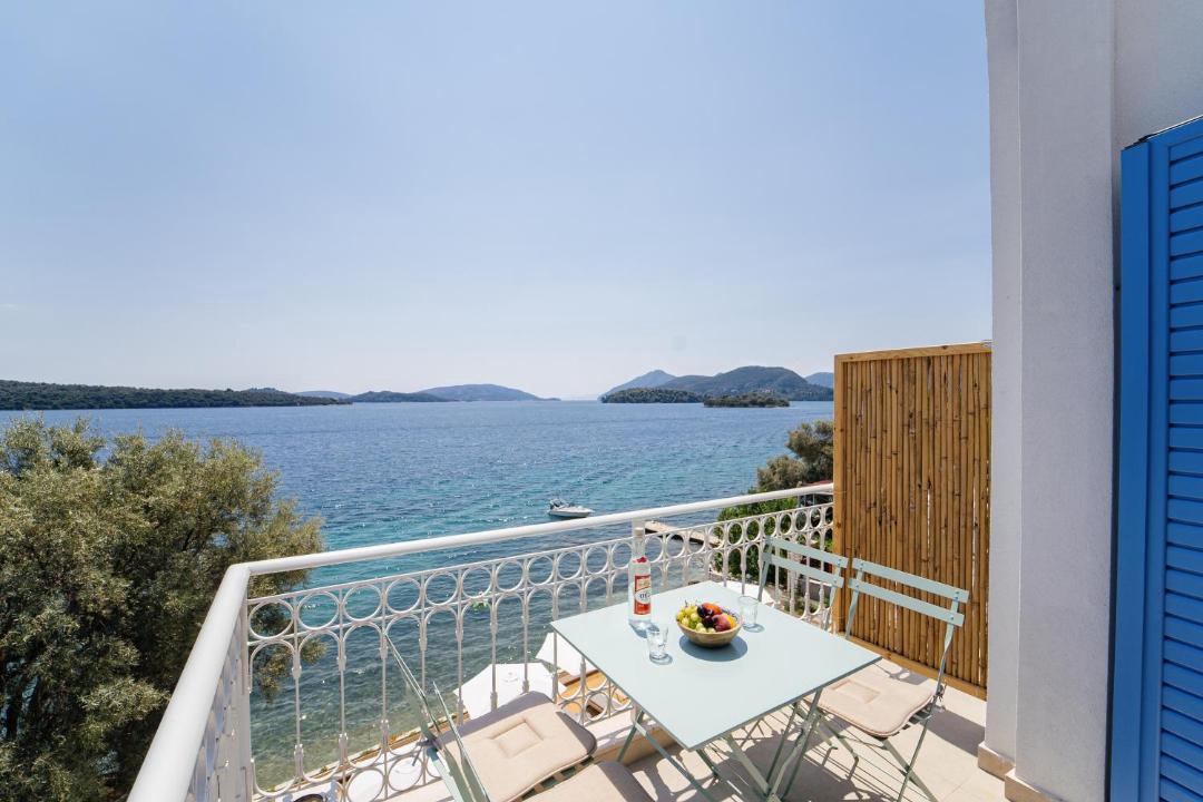 Photo of Patio Balcony in Perigiali