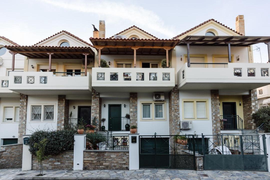 Photo of Buildings in Volos City Centre