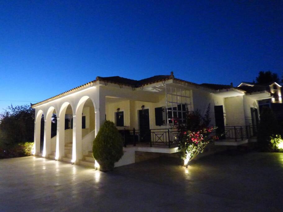Photo of Buildings in Agios Leon