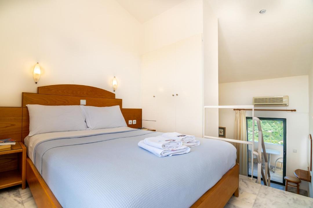 Photo of Bedroom in Stalos