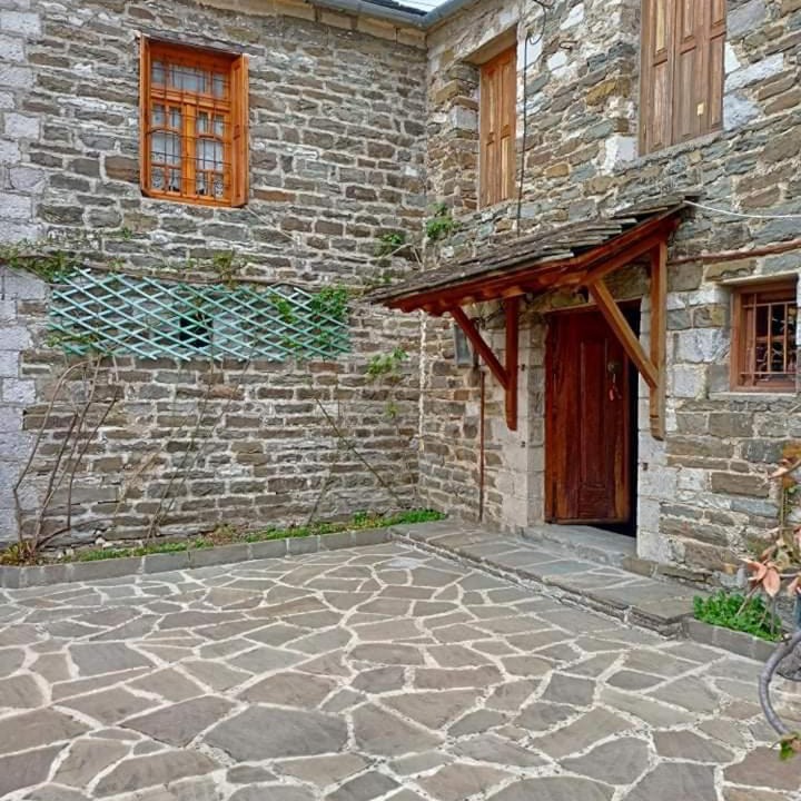 Photo of Buildings in Mikro Papigko