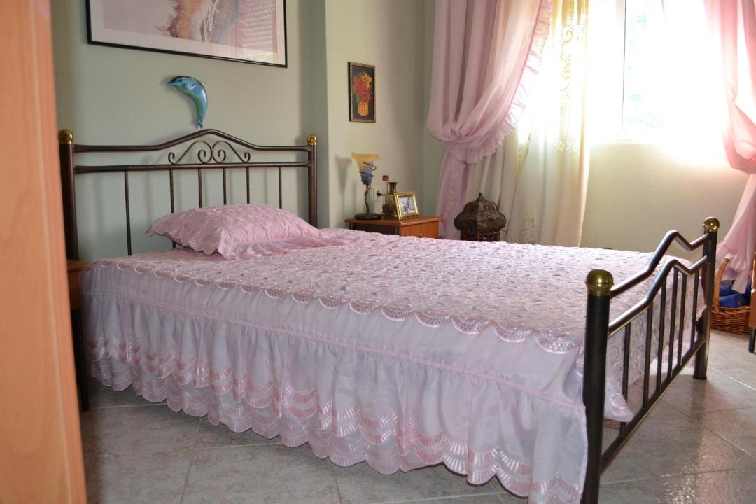 Photo of Bedroom in Polichrono