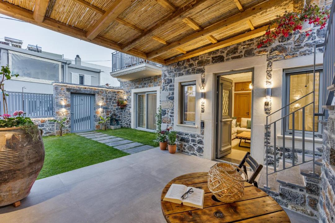 Photo of Patio Balcony in Elaia