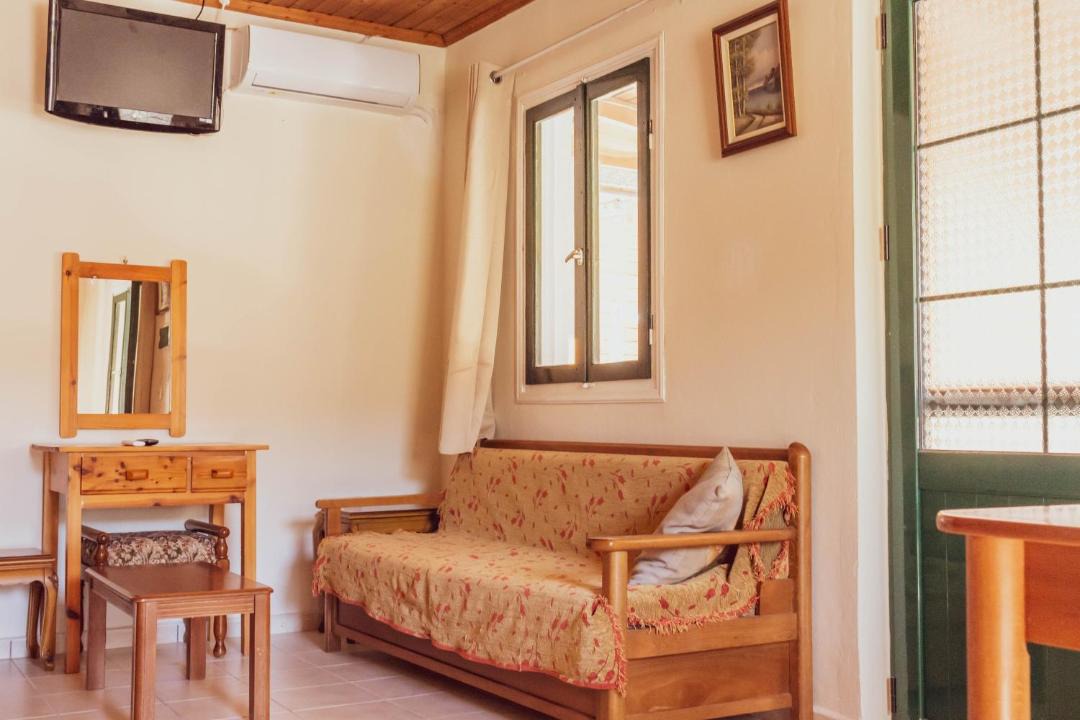 Photo of Others in Mikros Gialos