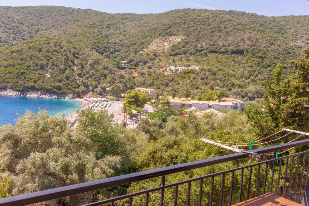 Photo of Others in Mikros Gialos