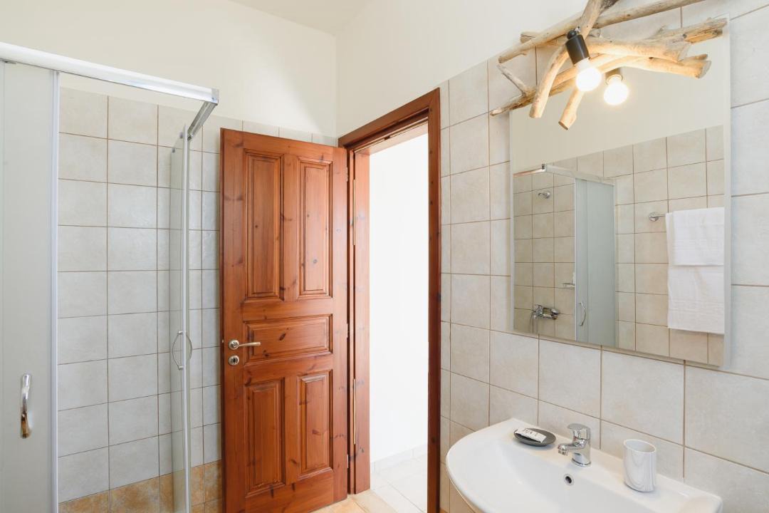 Photo of Bathroom in Kattavia