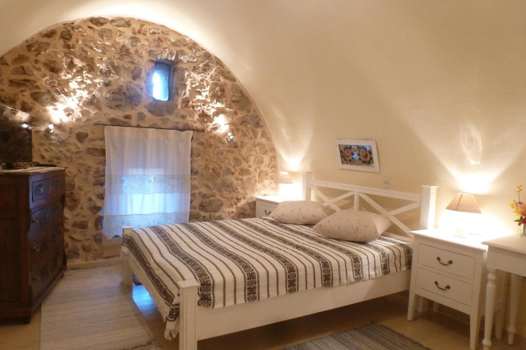 Photo of Bedroom in Avgonyma