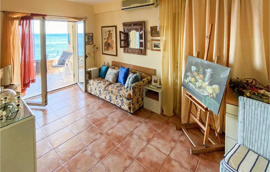 Photo of Livingroom in Lavreotiki
