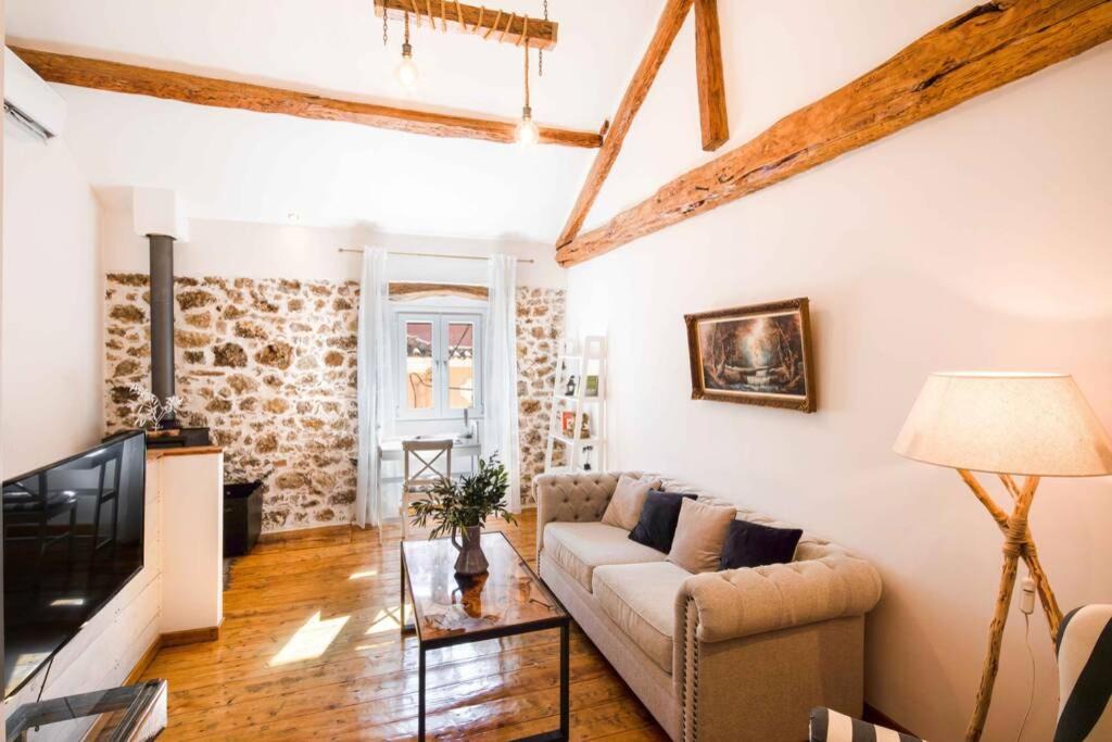 Photo of Livingroom in Doukades
