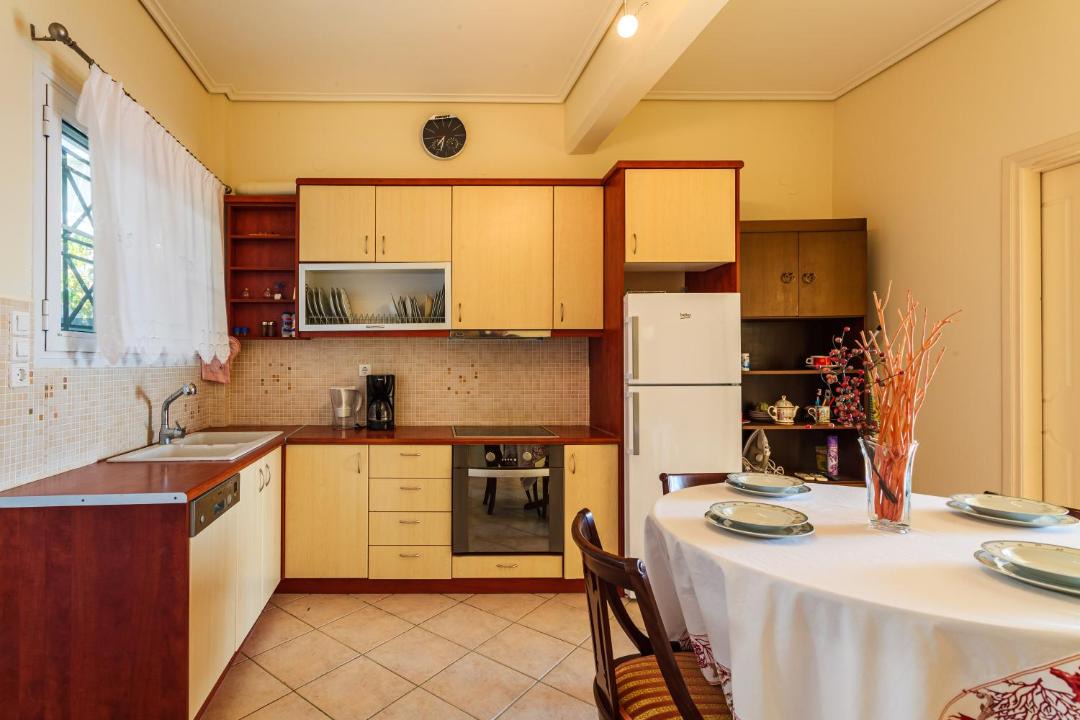Photo of Kitchen in Akrogialion