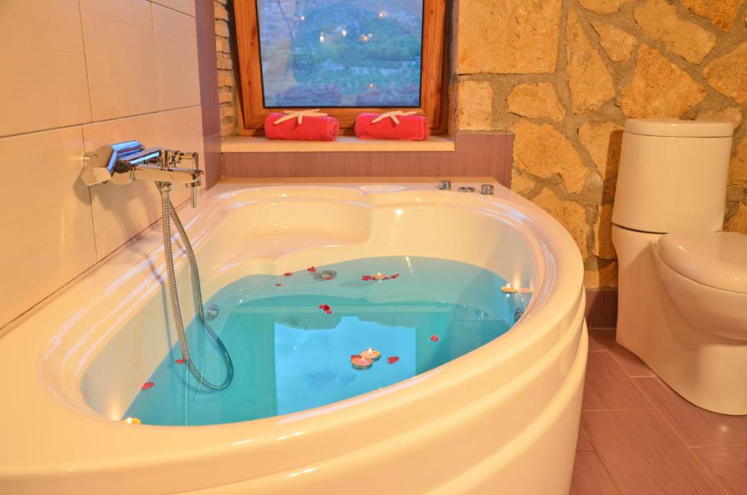 Photo of Bathroom in Limni Keri