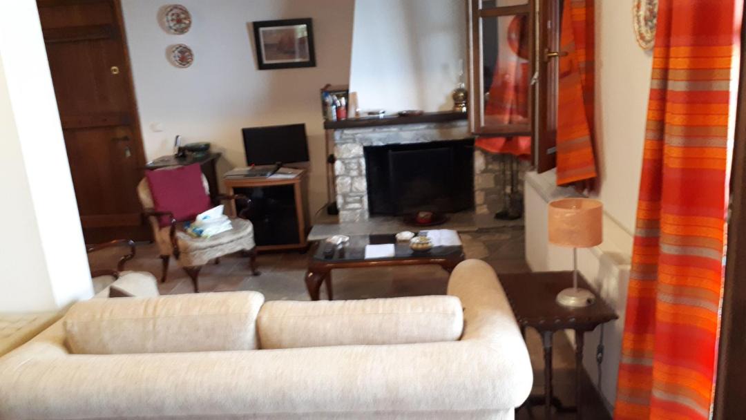 Photo of Livingroom in Mouresi