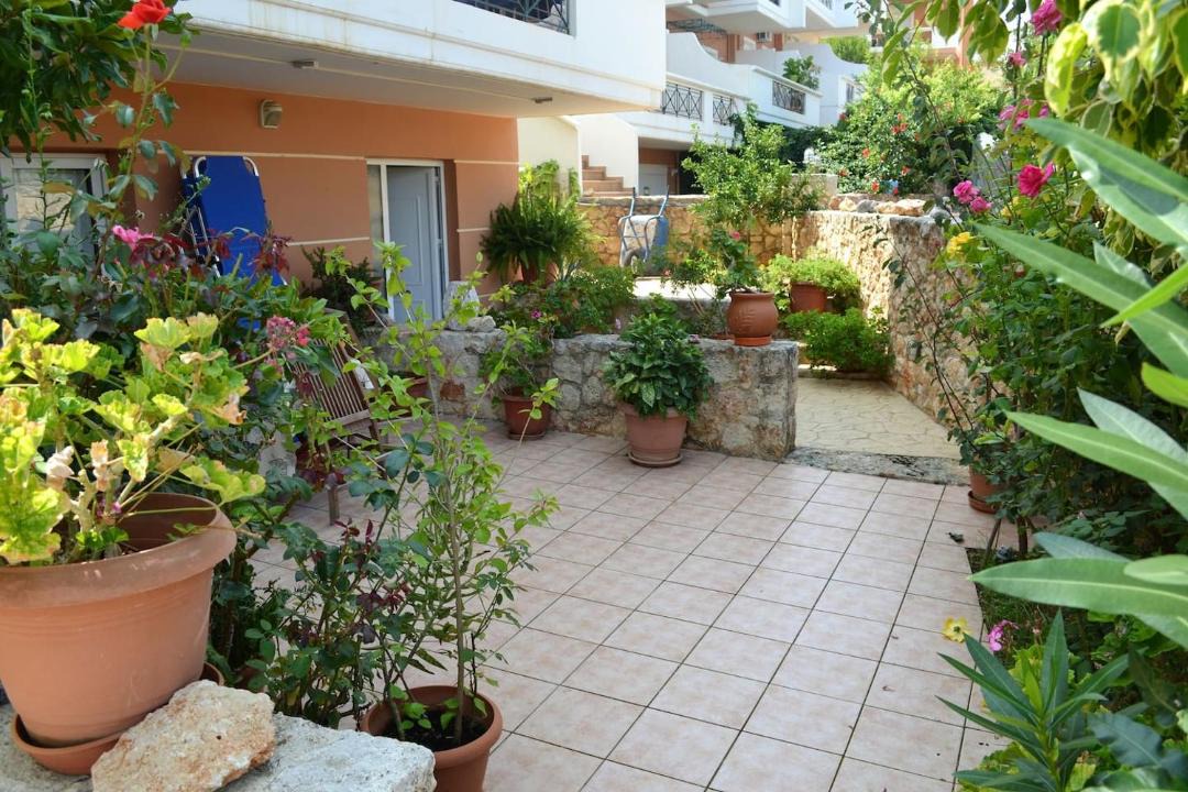 Photo of Patio Balcony in Kounoupidiana