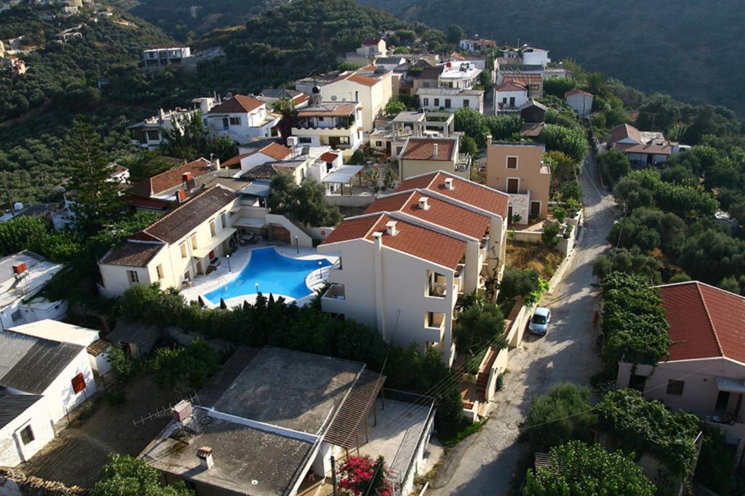 Photo of Others in Stalos
