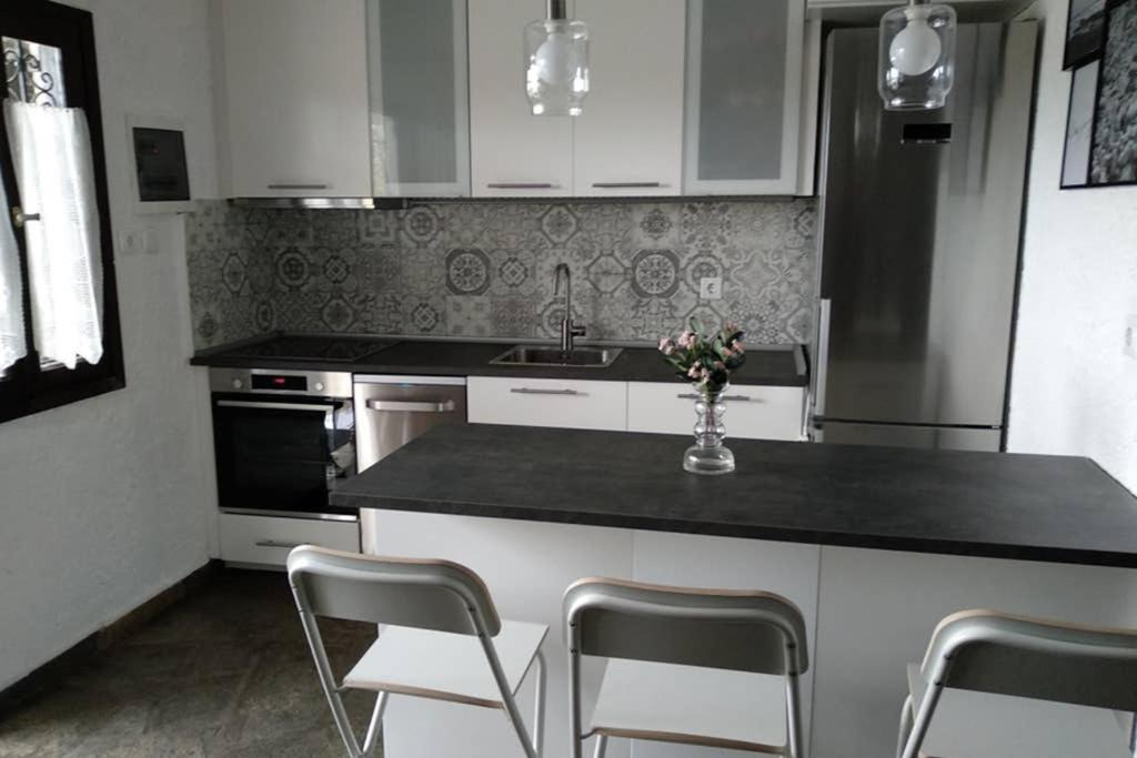 Photo of Kitchen in Skala Fourkas