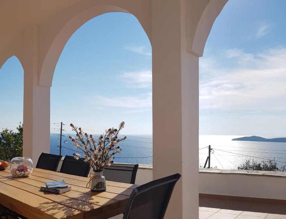 Photo of Patio Balcony in Ydrousa