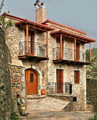 Photo of Buildings in Trikolonoi