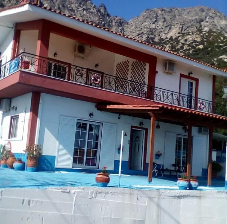 Photo of Buildings in Armenistis