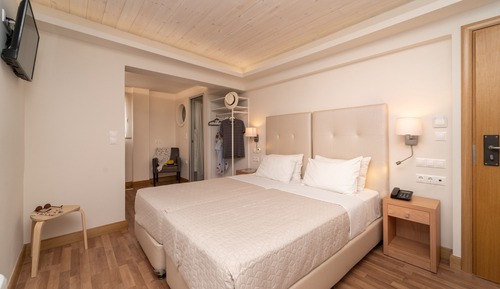 Economy Room