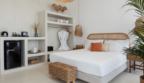 Infinity Suite with Private Pool and Caldera View