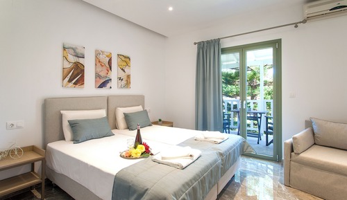 Standard Triple Studio Athina