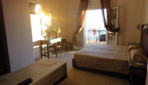 Studio, Sea View