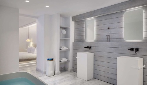 Marina 1 Bedroom Pool Suite