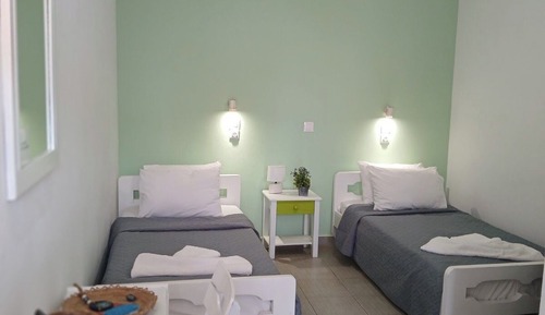 Basic Twin Room
