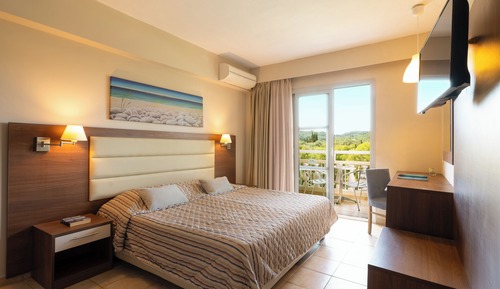 Twin Room, River View
