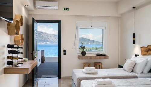 Deluxe Double or Twin Room with Sea View