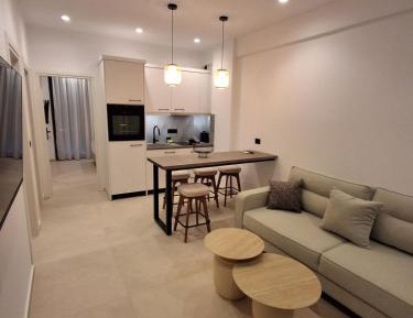 Two-Bedroom Deluxe Apartment with Balcony
