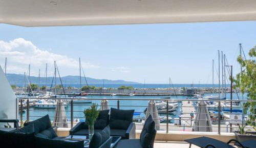 Family Two-Bedroom Apartment with View