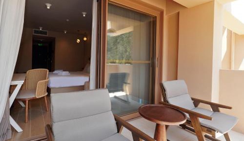 Ionian Two - Spaces Suite Garden View