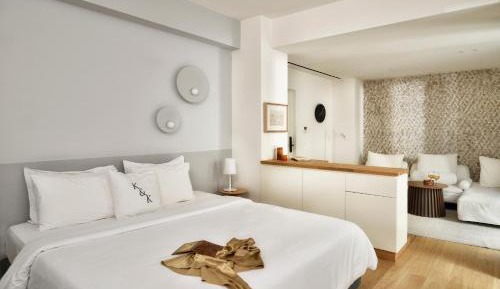 DAPHNE RESIDENCE by K&K