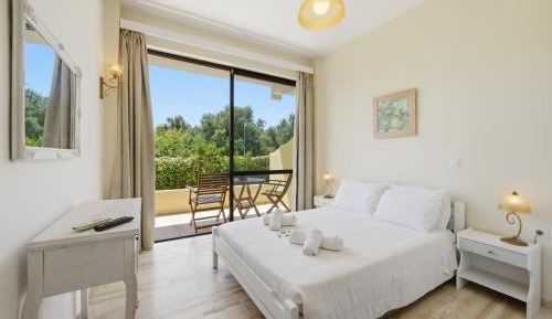 Studio with Garden View