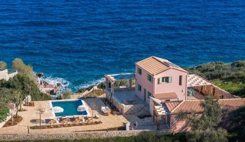 Villa - Beach Front
