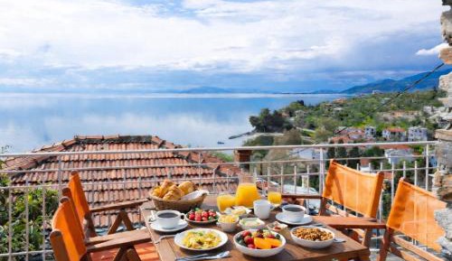 Three-Bedroom Apartment with Sea View
