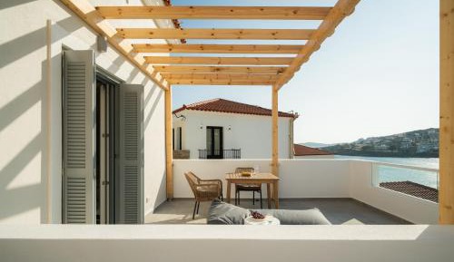Double Room with Balcony and Sea View