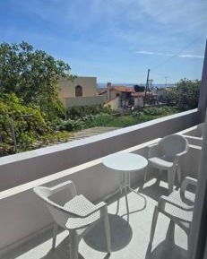 Deluxe Double Room with Side Sea View