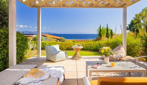 Bungalow with Sea View